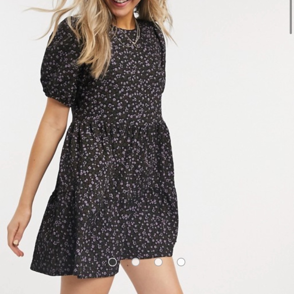ASOS dress BRAND NEW. US sz 2- fits more like a 4